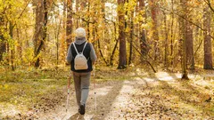 Mers pe jos pentru ardere calorii: 5 trucuri simple ca să consumi mai mult, fără sală