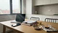 Insulta pe Facebook te poate costa: cazul cu amenda de 1.400 € pentru defăimare în Portugalia